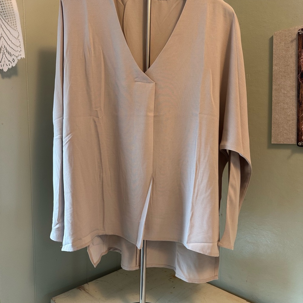 Elegant Cream Women's Top, New. Size S